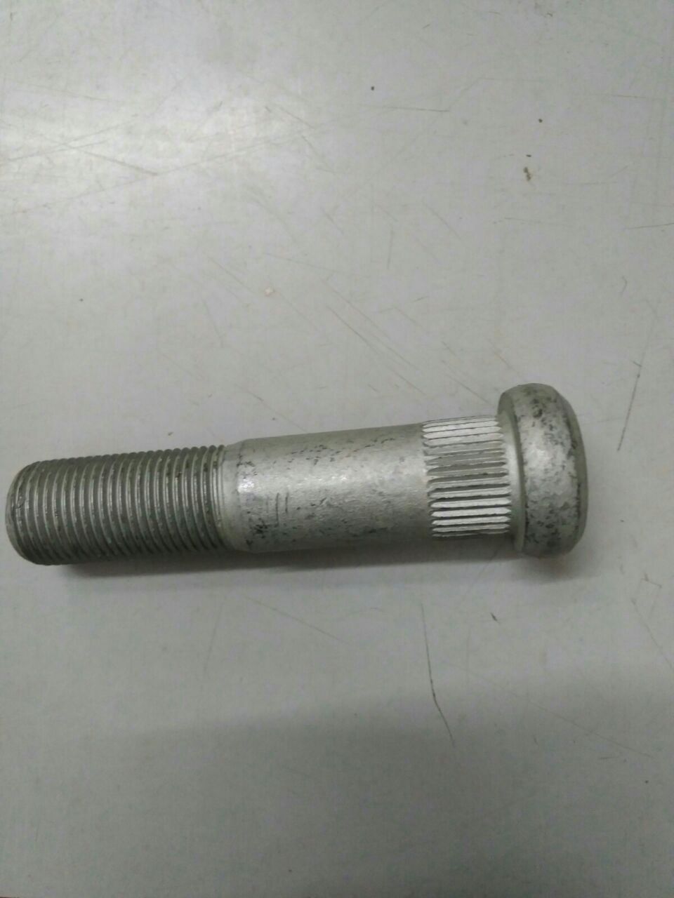 High-tensile bolts in stock